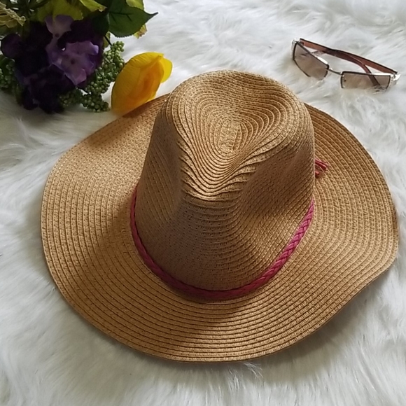 Marylin Monroe one size tan floppy beach hat - Picture 1 of 7